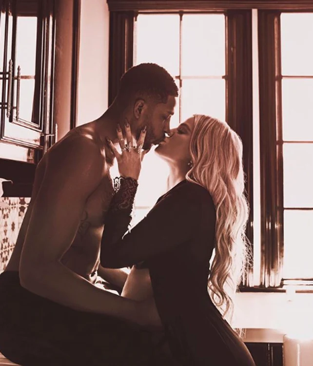khloe kardashian bump photo instagram tristan thompson cheating scandal z jpg jpeg