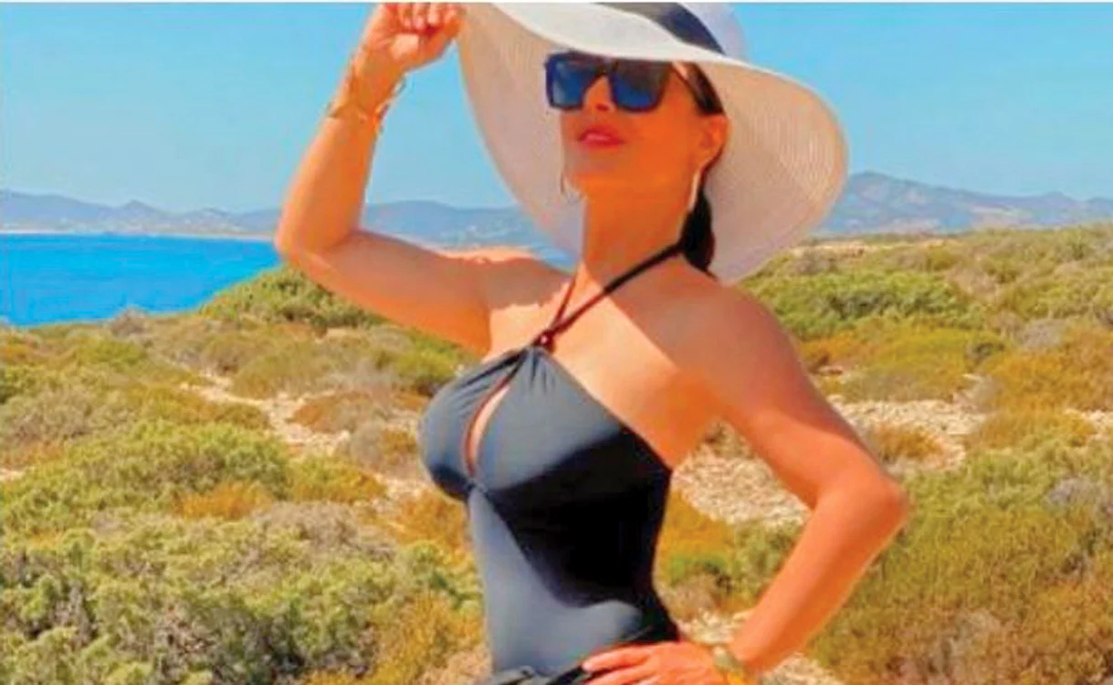 Diva se află în vacanţă în Grecia