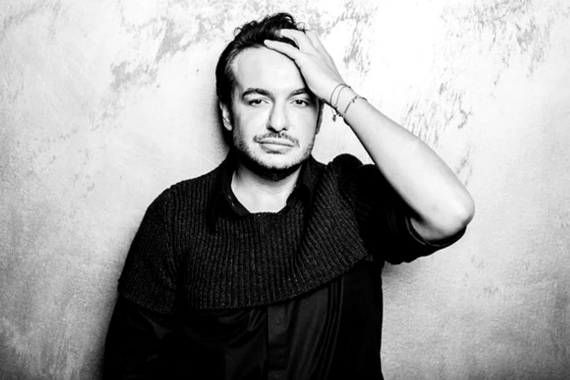 Cei care doresc să își ia rămas-bun de la Răzvan Ciobanu o pot face până joi, 2 mai, când acesta va fi înmormântat