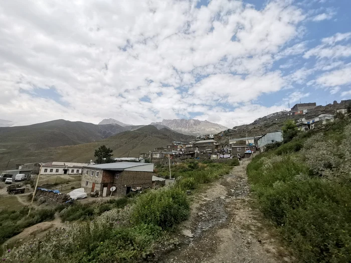 Sat de munte în Azerbaidjan FOTO Ștefan Both