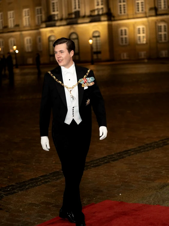 Revelion regal danez (4) jpg