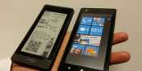 smartphone cu e ink