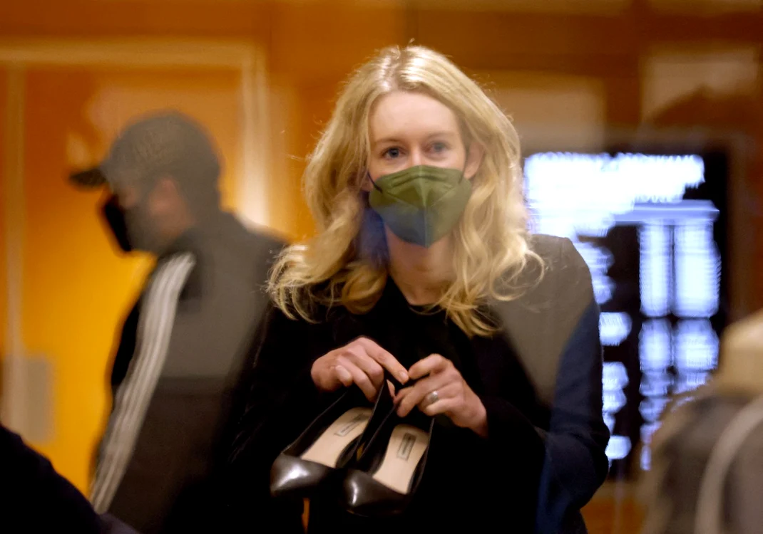 Elizabeth Holmes riscă 20 de ani de închisoare Sursă foto: Profimedia 