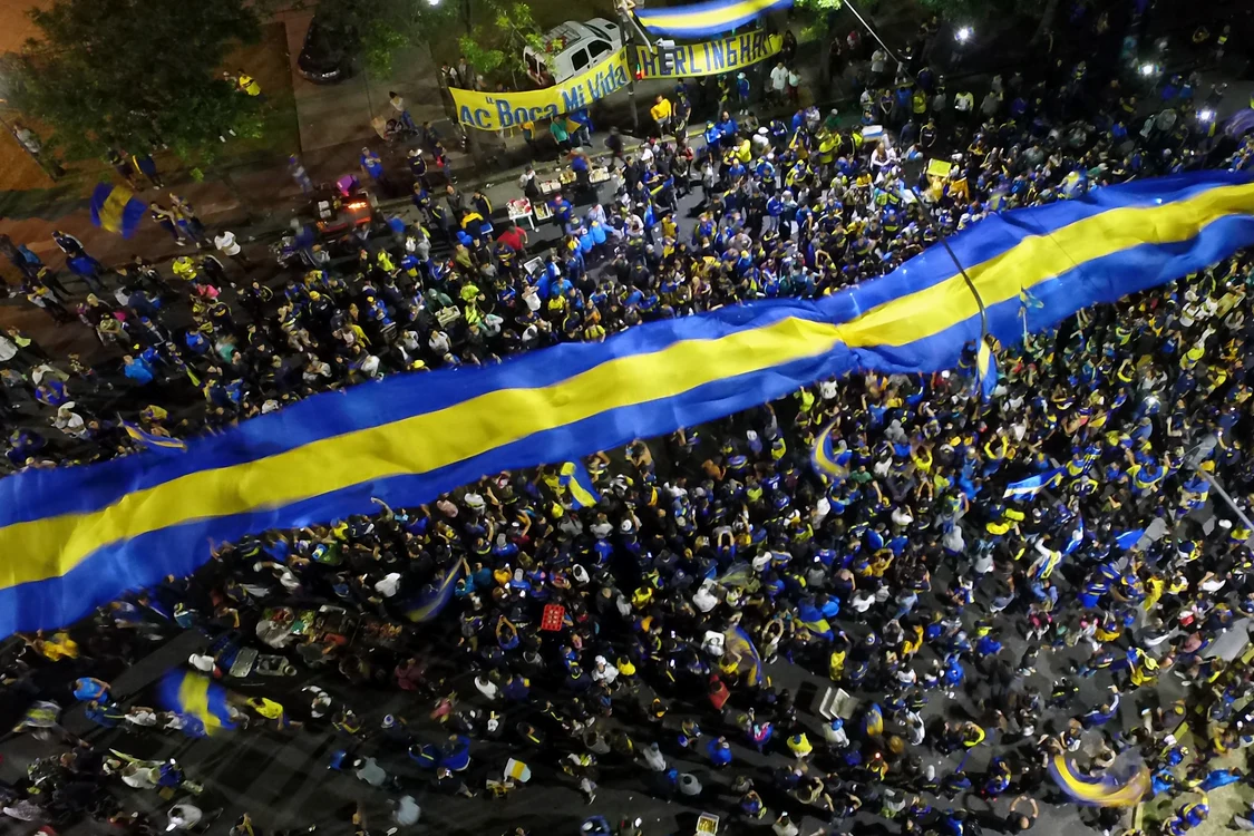 Foarte puţini suporteri ai Bocăi şi-au permis deplasarea la Madrid. Cei mai mulţi vor vedea returul Copei Libertadores acasă