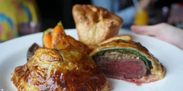 beef wellington 4568239 1280 jpg