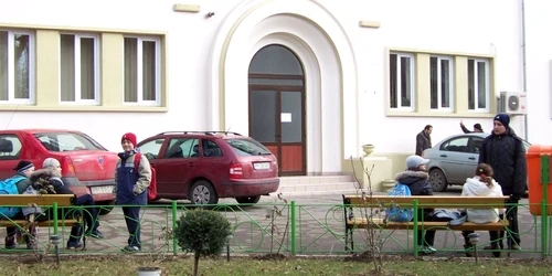 Şcolile din mediul rural nu au pază-imagine arhivă