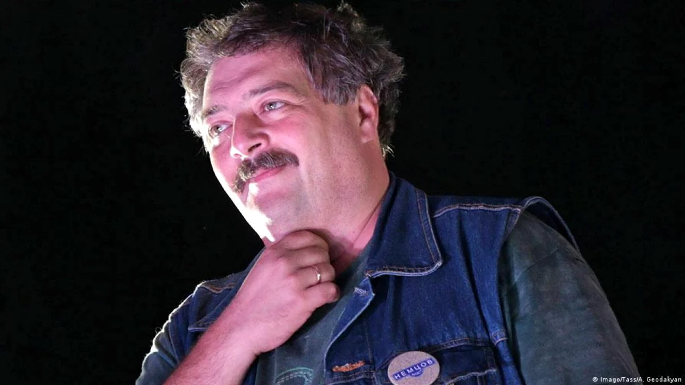 Poetul şi jurnalistul rus Dmitri Bikov