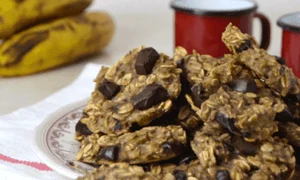 1 biscuiti de ovaz cu ciocolata si banane png png