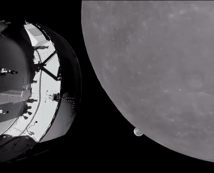 Fotografie inedită cu Pământul ascuns în spatele Lunii.  Capsula Orion a trimis și alte imagini spectaculoase