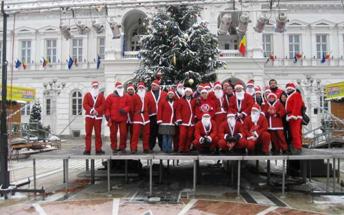 Moşii vor veni şi la anul cu zeci de cadouri