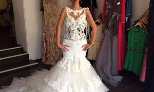 Raluca Bădulescu a probat deja mai multe modele de rochii de mireasă jpeg