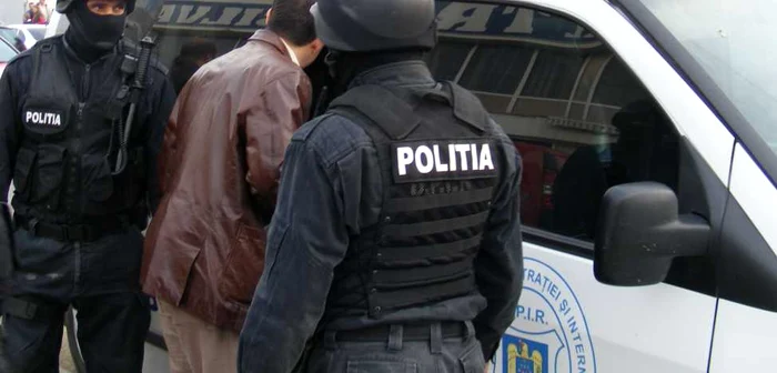 Bătăuşii au fost reţinuţi de poliţie