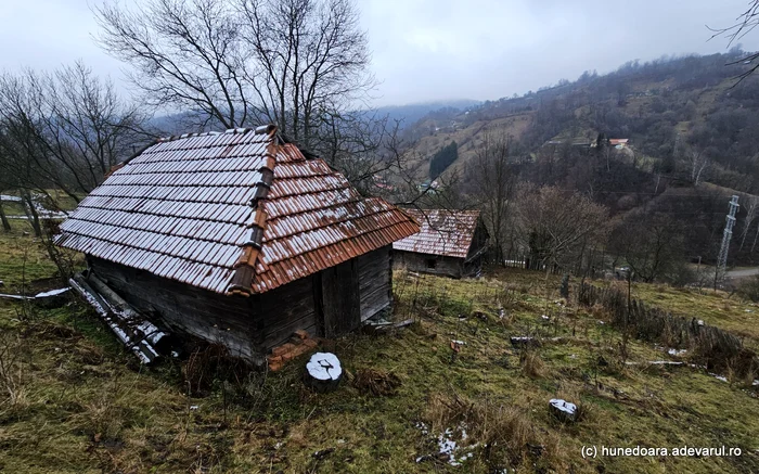 Case din satul Dealu Babii din Hunedoara. Foto: Daniel Guță. ADEVĂRUL