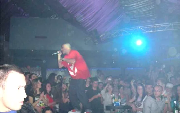 Atmosferă incendiară în club Space pe ritmuri de hip-hop