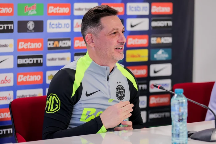 Mirel Rădoi nu are motive să zâmbească, Fot facebook FCSB