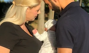 Adina și Glance, alături de comoara lor, Zaynab jpeg