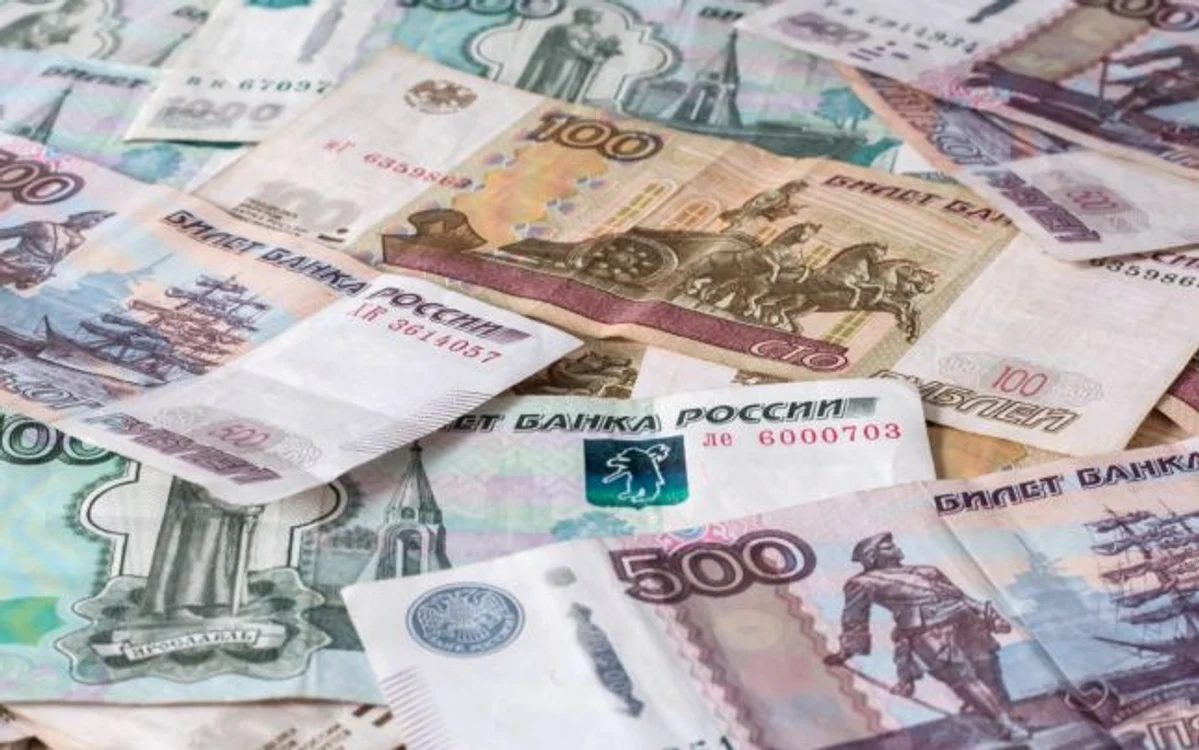 Ruble, dolari, euro și alte „arme” ale războiului economic dintre Rusia și lumea occidentală jpeg
