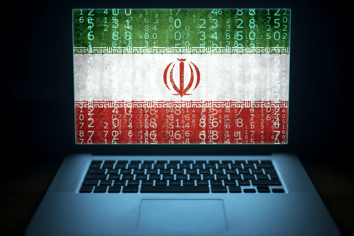 Drapel iranial pe laptop FOTO: Shutterstock