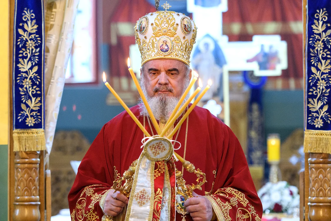 Preafericitul Părinte Daniel celebrează anul acesta Slujba de Înviere a Domnului în Catedrala Patriarhală din Capitală. Liturghia este preluată și transmisă live de TVR 1foto: basilica.ro