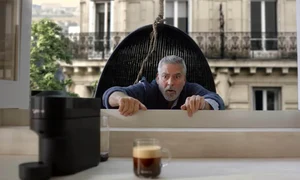 George Clooney în reclama pentru Nespresso FOTO Profimedia 