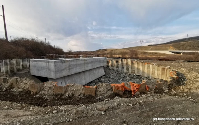 poduri feroviare in santier peste mures foto daniel guta adevarul