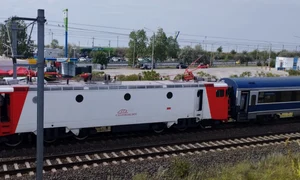 tren cfr calatori oprit jpg