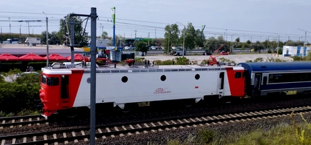 tren cfr calatori oprit jpg
