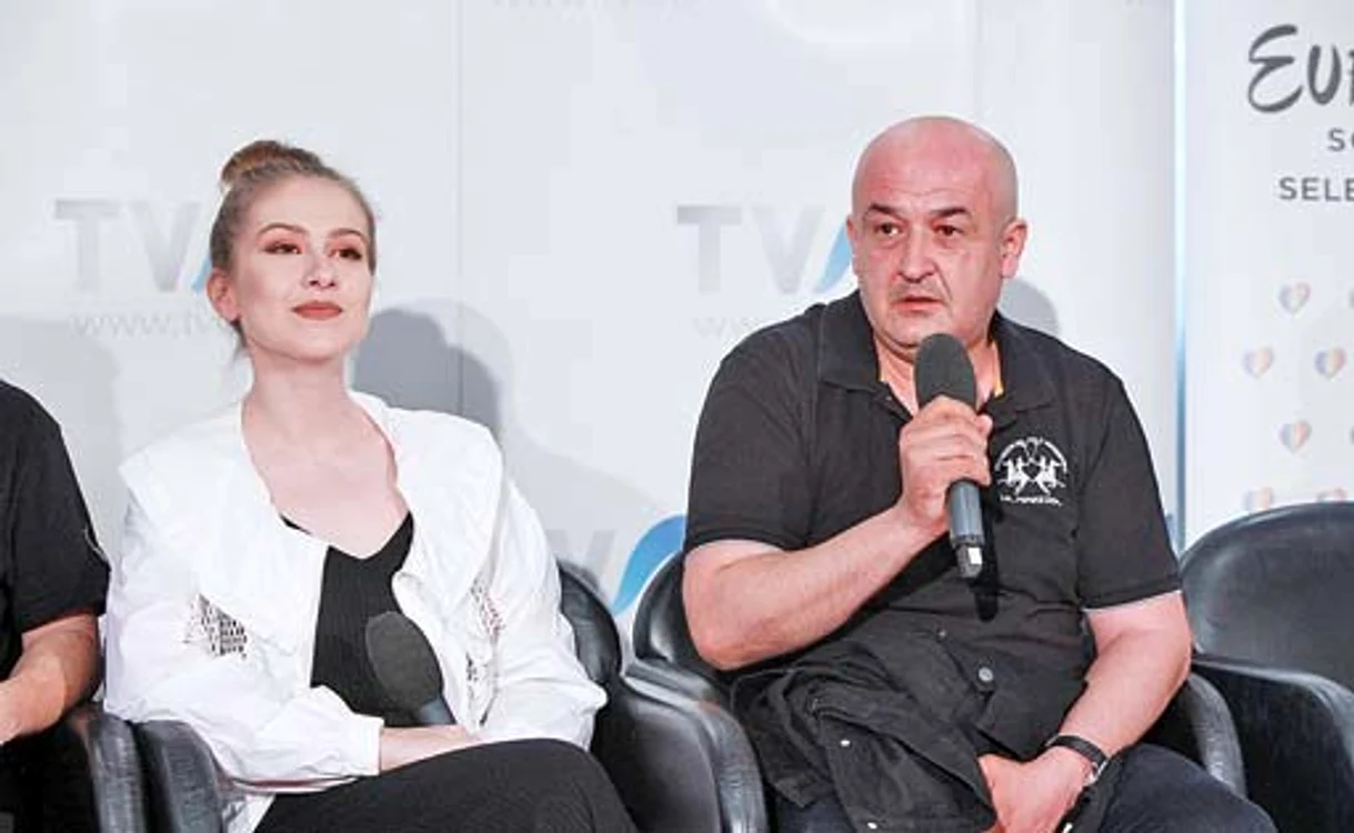 Ester Peony, alături de Petre Năstase, regizorul programului ei