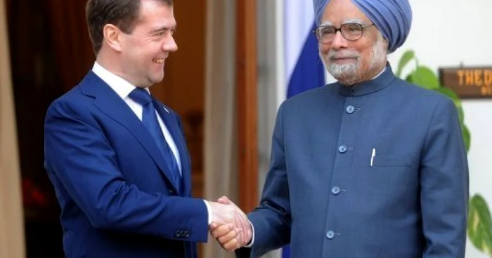 Preşedintele rus Dmitri Medvedev şi premierul indian Manmohan Sing