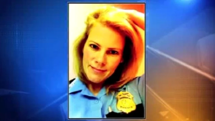 sexy-politista, stacy suro