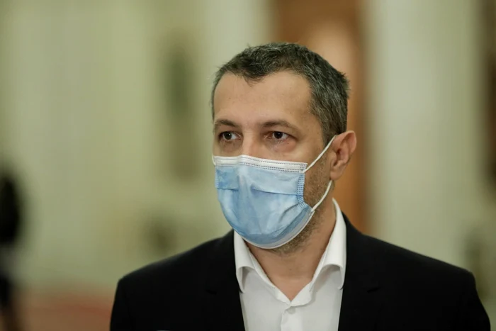 Adrian Wiener spune că respectarea măsurilor de protecţie şi vaccinarea anti-COVID „poate avea impact asupra numărului de decese” FOTO Inquam Photos / George Călin