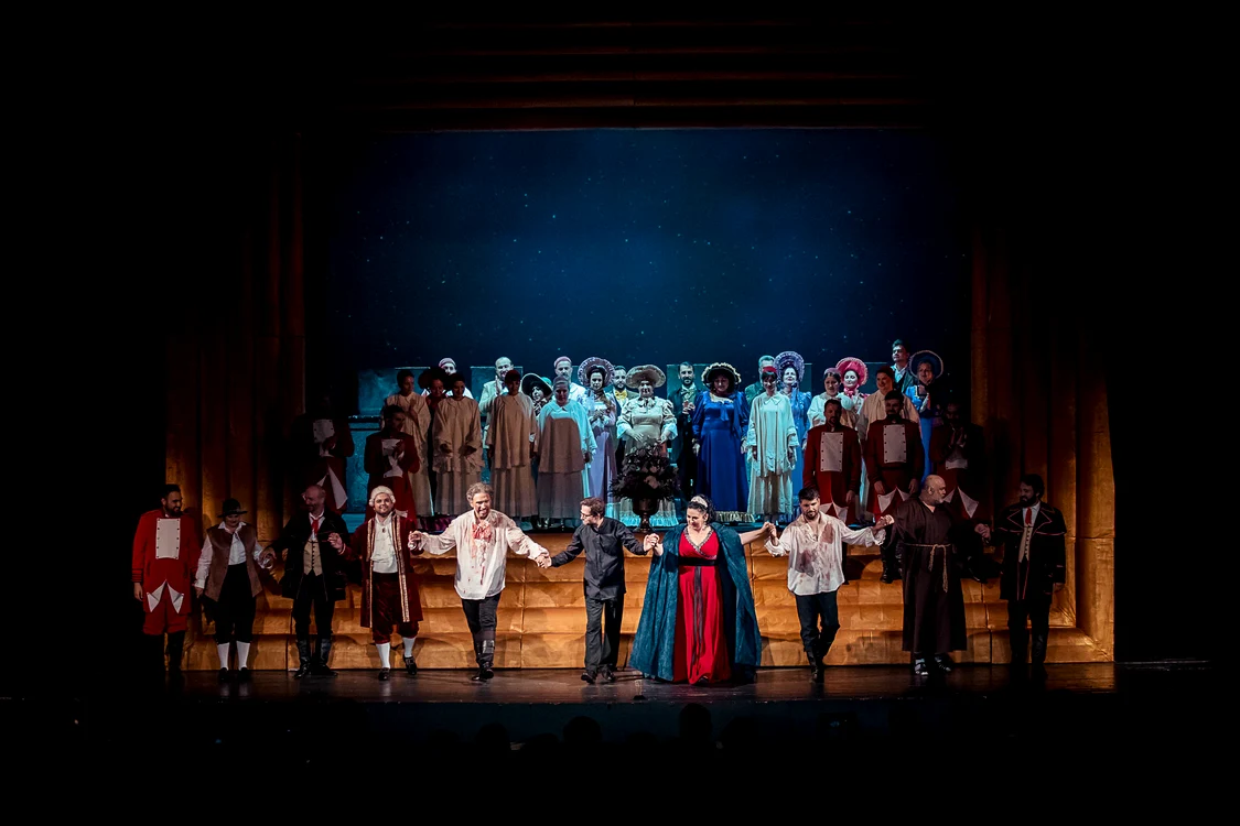 Aplauze. Foto Andrei Grigore / Opera Națională București
