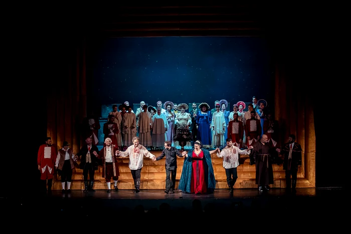 Aplauze. Foto Andrei Grigore / Opera Națională București