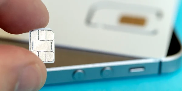 cartela sim telefon mobil cartela prepay foto shutterstock