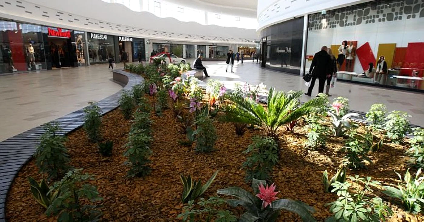 Maritimo Shopping Center