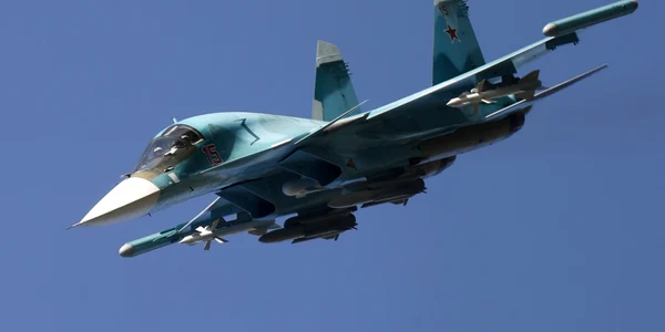 Avion Su 34 in timpul unui show aviatic FOTO EPA EFE jpg