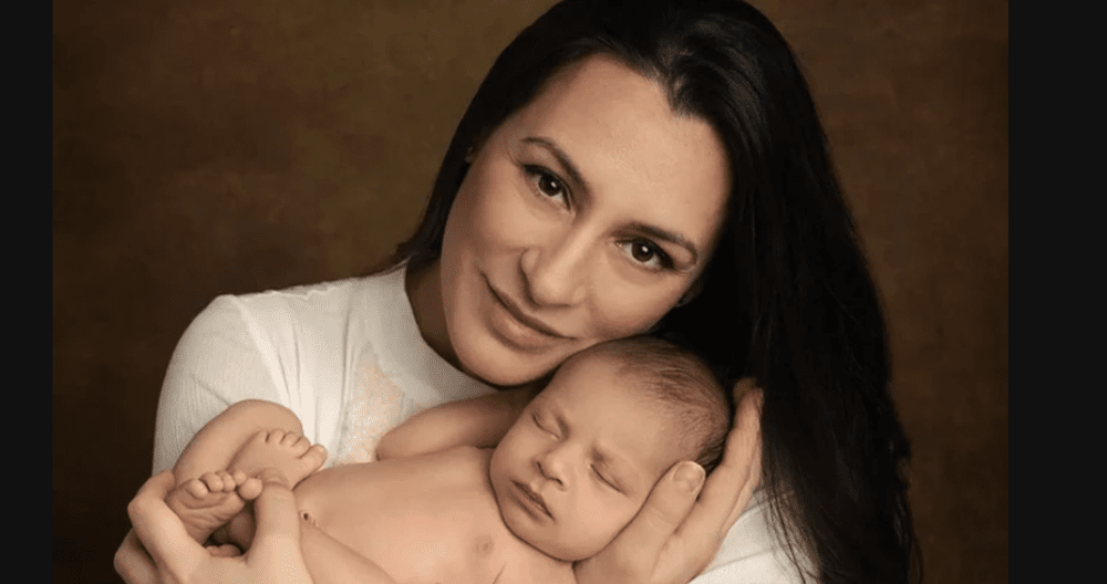 Cătălina Ponor, prima imagine cu băiețelul ei. Fosta mare gimnastă e mămică de două luni