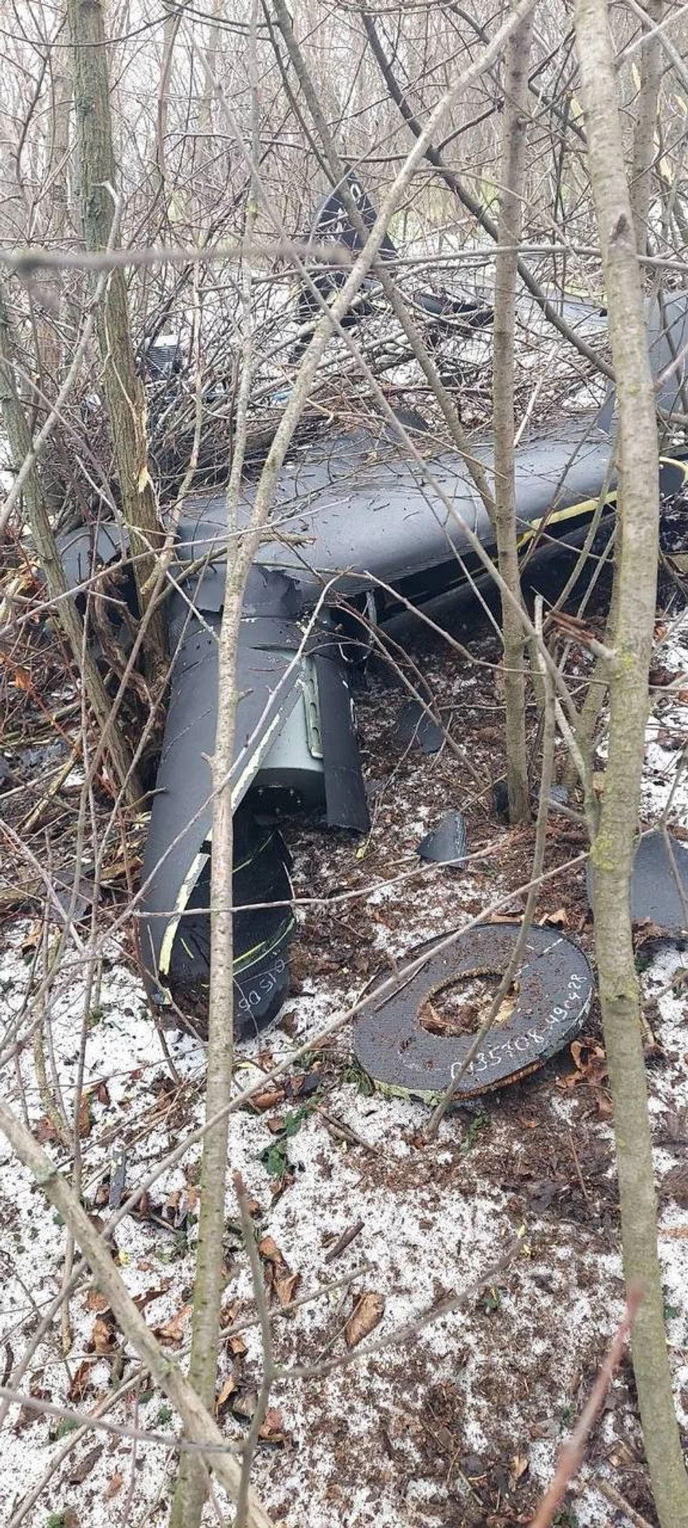 O dronă s-a prăbușit în grădina unei case din Republica Moldova