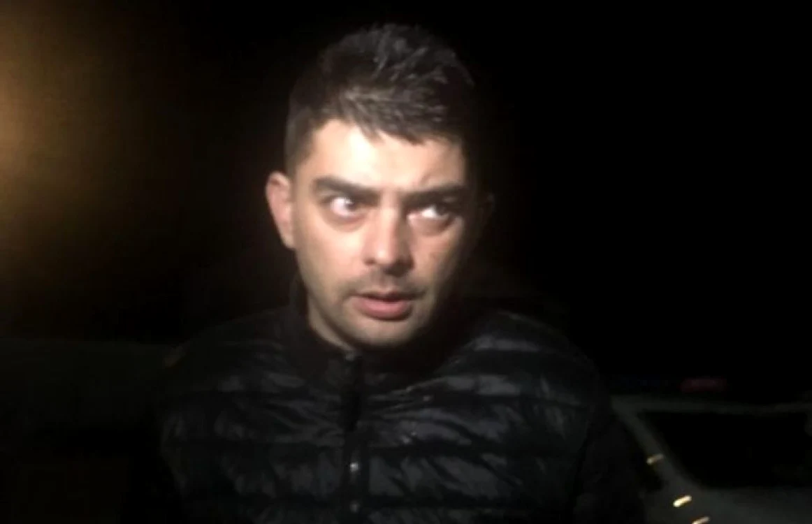 Bărbatul susţine că a fost bătut de patron pentru că şi-a cerut salariul