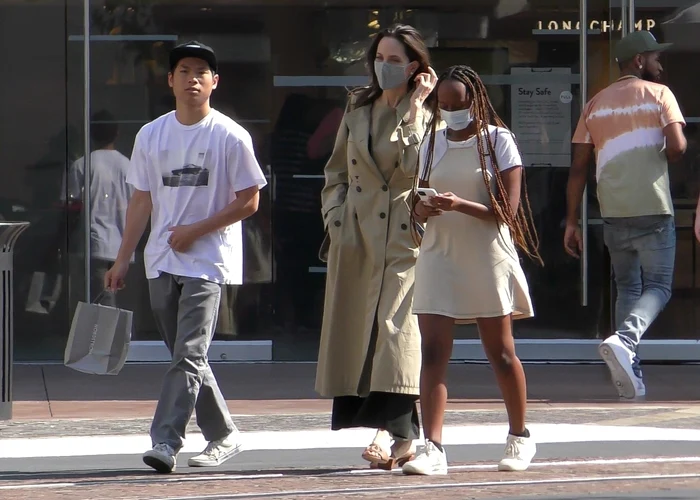 4 pax jolie profimedia 0621382997 jpg jpeg