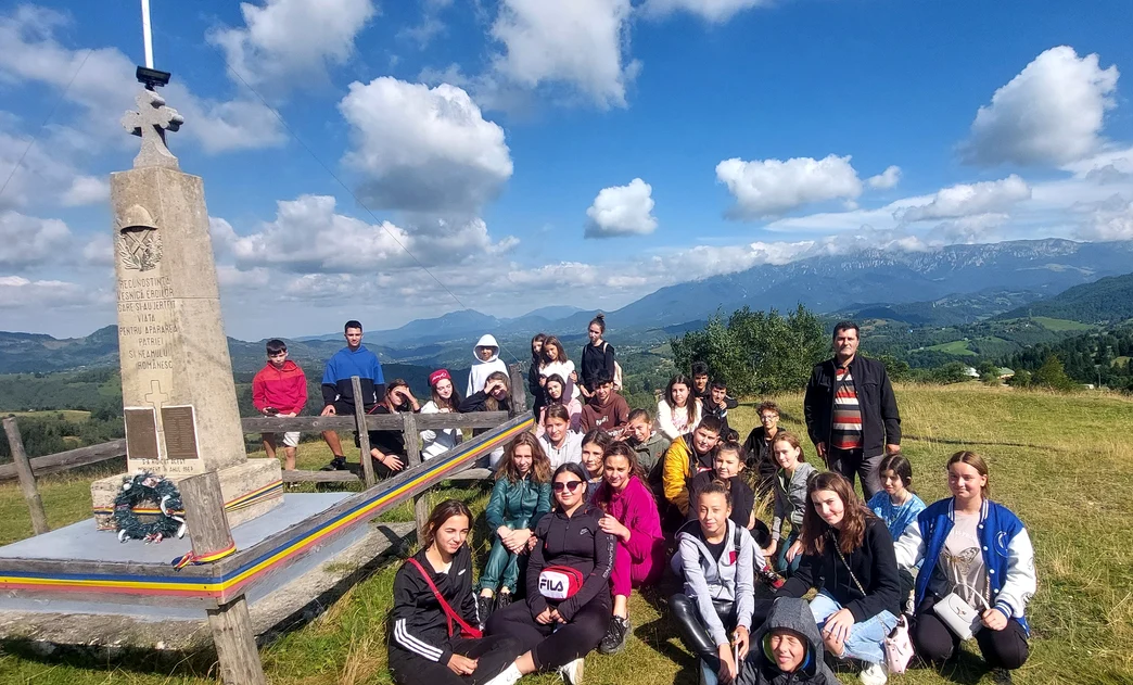 Excursie de poveste pentru 40 de copii din două sate sărace din Câmpia Bărăganului FOTO ADJ