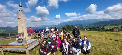 Copii de la țară în excursie FOTO Episcopia Dunării de Jos (7) jpg