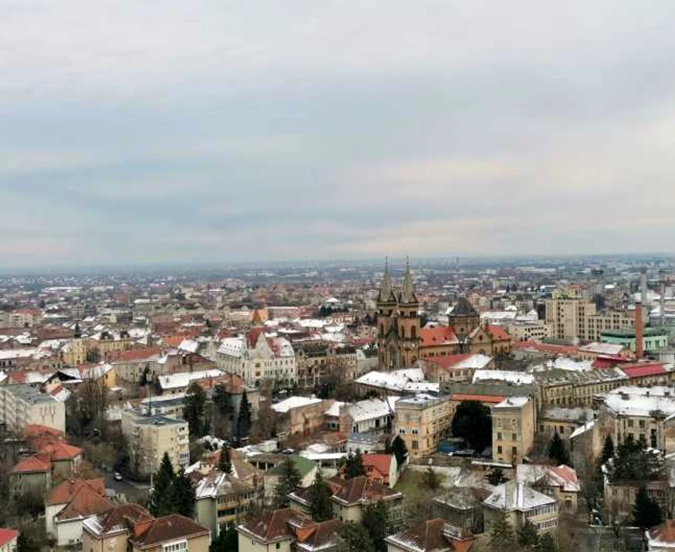 Panorama Timişoarei din locuinţa aflată la etajul 20  FOTO Ş.Both