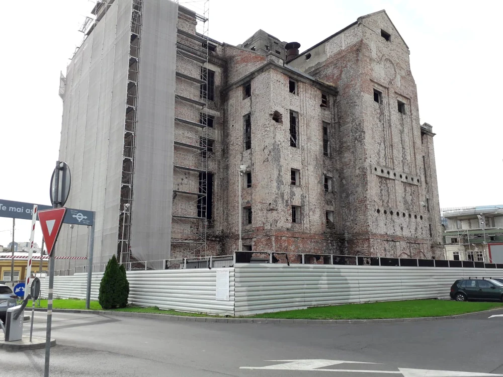 Vechile clădiri ale fabricii de bere  Grivița, declarate monument istoric,  urmau să fie restaurate