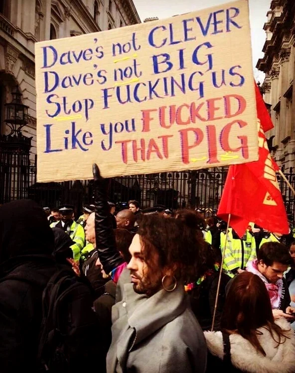 Mii de oameni au protestat în centrul Londrei