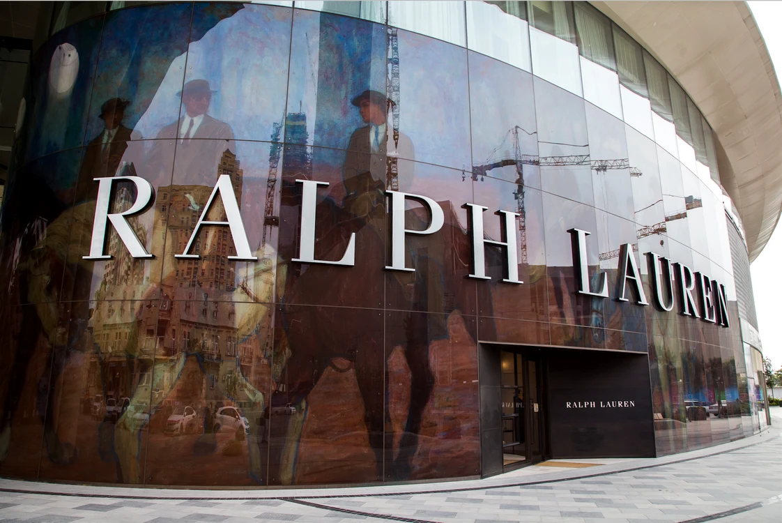 ralph lauren metaverse foto shutterstock png