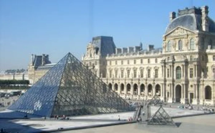 Paris, Franța