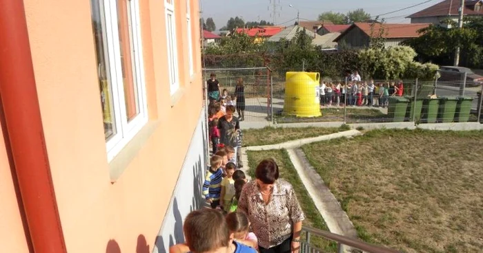 Exerciţii de evacuare în şcoli