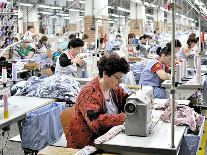 Fabrica de confecții din Tulcea se închide. Producea cămăși pentru marile branduri din Europa