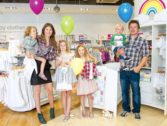 Jamie Oliver, care are o avere de 240 de milioane de lire sterline, e un tiran la el acasăfoto: Guliver, Rexfeatures, AP